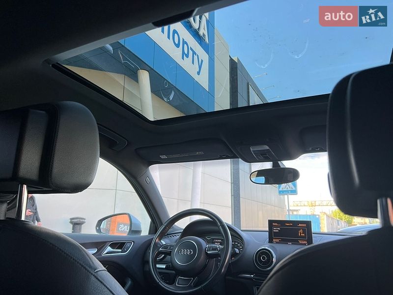 Седан Audi A3 2014 в Киеве