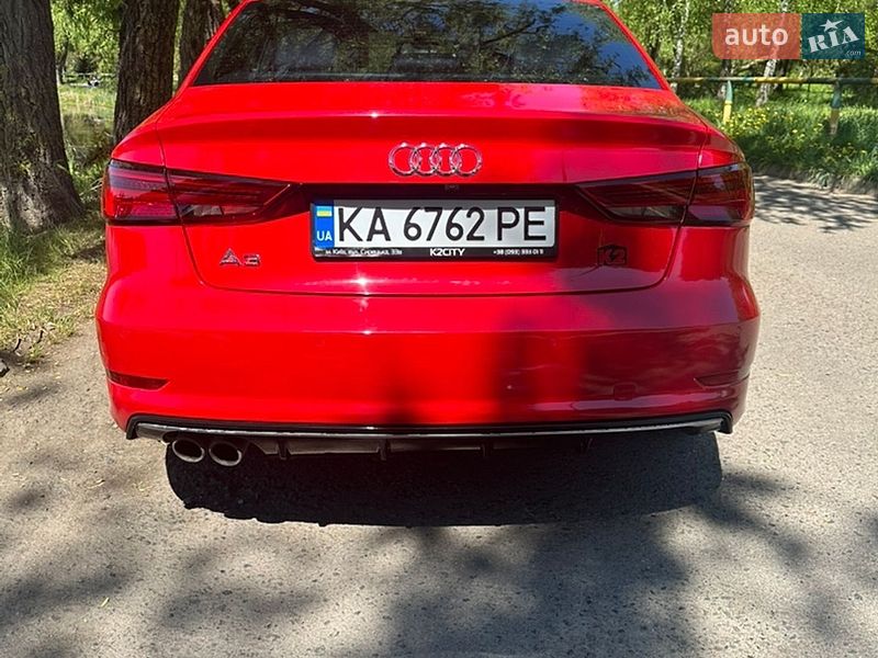 Седан Audi A3 2016 в Ровно