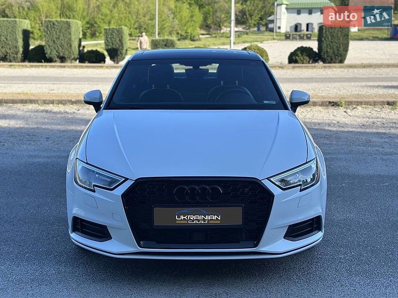 Седан Audi A3 2019 в Днепре