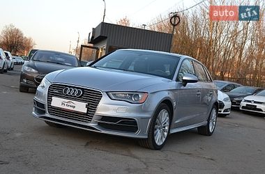 Хэтчбек Audi A3 2016 в Луцке