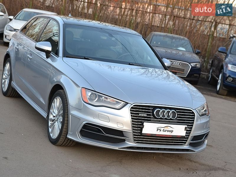 Хэтчбек Audi A3 2016 в Луцке