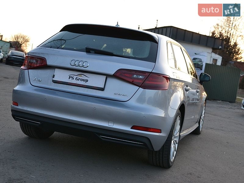 Хэтчбек Audi A3 2016 в Луцке