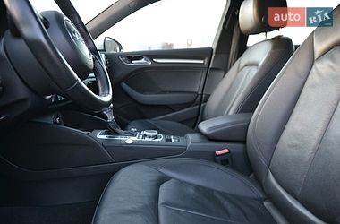 Хэтчбек Audi A3 2016 в Луцке