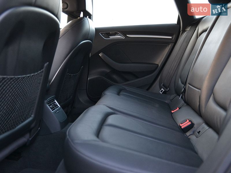 Хэтчбек Audi A3 2016 в Луцке