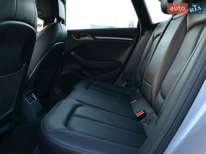 Хэтчбек Audi A3 2016 в Луцке