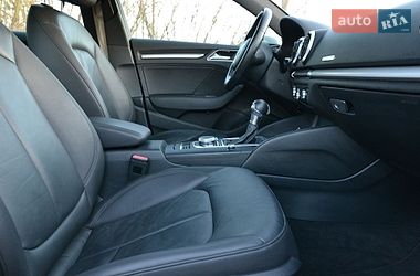 Хэтчбек Audi A3 2016 в Луцке