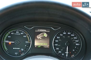 Хэтчбек Audi A3 2016 в Луцке