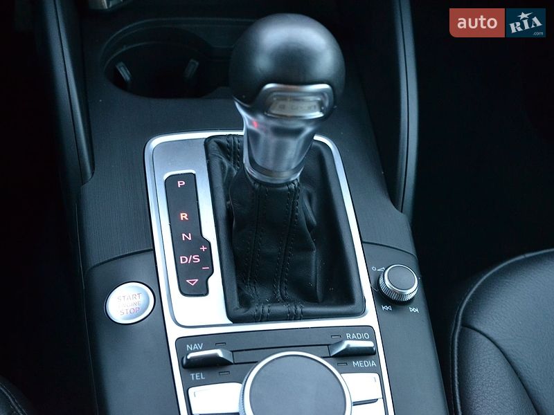 Хэтчбек Audi A3 2016 в Луцке