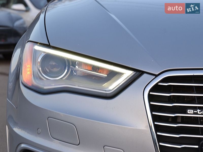 Хэтчбек Audi A3 2016 в Луцке