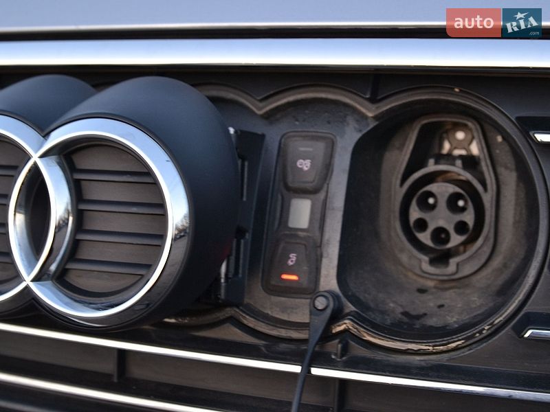 Хэтчбек Audi A3 2016 в Луцке