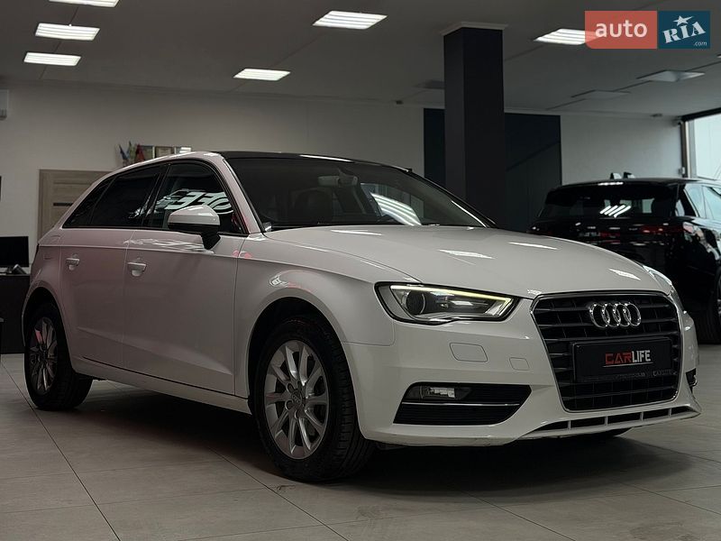 Хэтчбек Audi A3 2015 в Тернополе