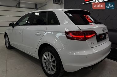 Хэтчбек Audi A3 2015 в Тернополе