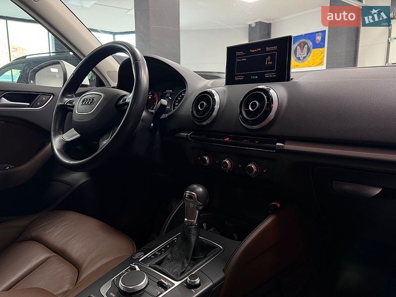 Хэтчбек Audi A3 2015 в Тернополе