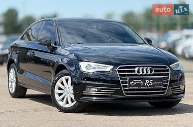 Седан Audi A3 2014 в Киеве