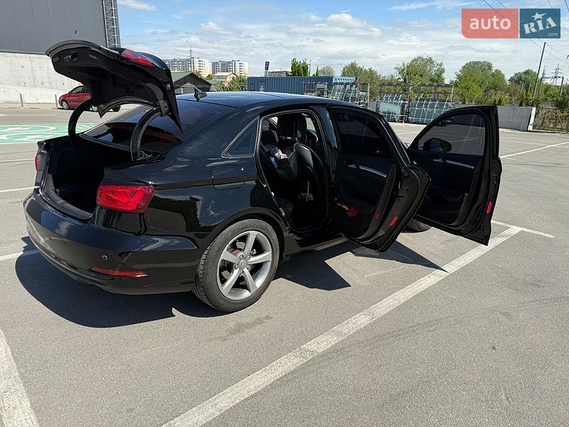 Седан Audi A3 2014 в Ірпені