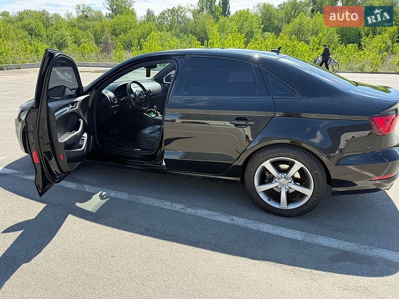 Седан Audi A3 2014 в Ірпені