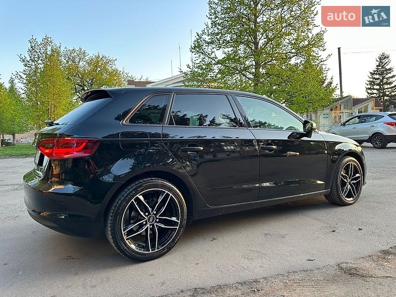 Хэтчбек Audi A3 2015 в Умани