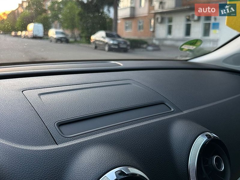 Хэтчбек Audi A3 2015 в Умани