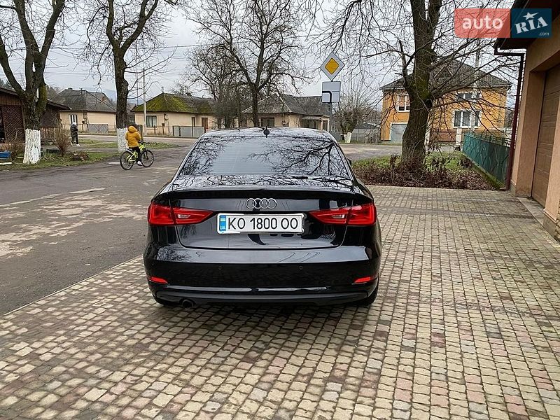 Седан Audi A3 2015 в Сваляве