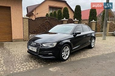 Седан Audi A3 2015 в Сваляві