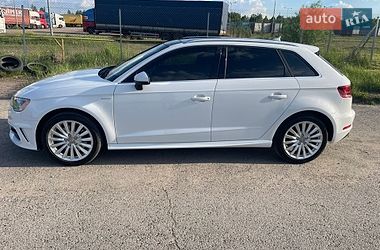 Хетчбек Audi A3 2016 в Львові