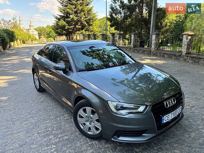 Седан Audi A3 2015 в Черновцах