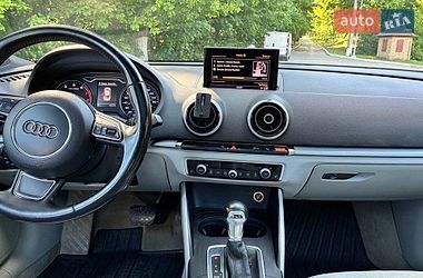 Седан Audi A3 2015 в Черновцах