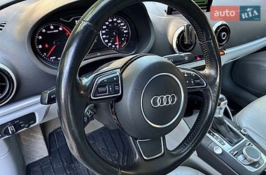 Седан Audi A3 2015 в Черновцах