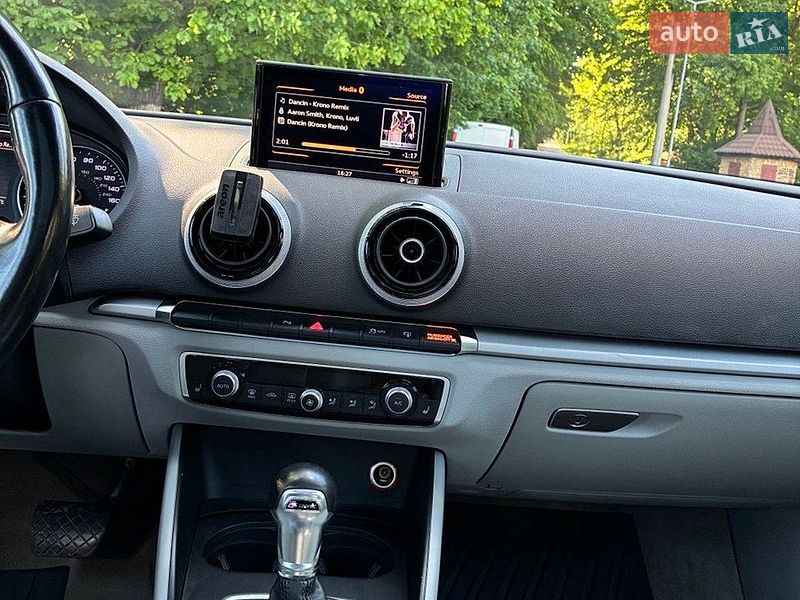 Седан Audi A3 2015 в Черновцах