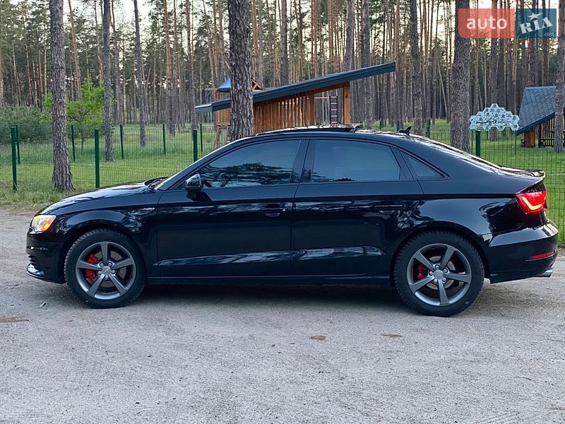 Седан Audi A3 2015 в Киеве