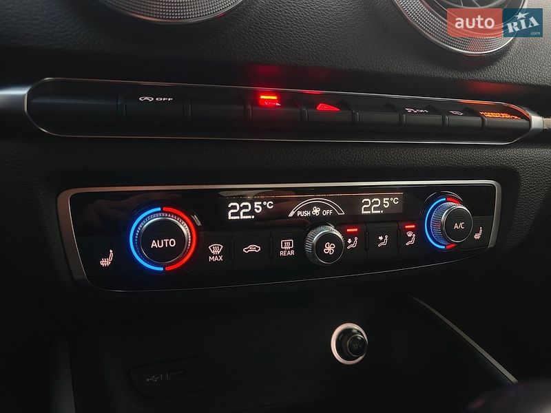 Седан Audi A3 2018 в Вінниці