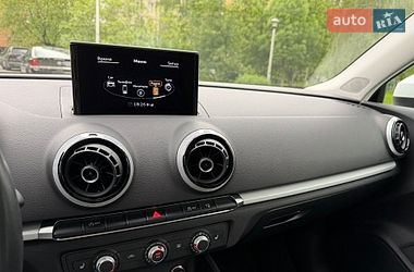 Седан Audi A3 2015 в Киеве
