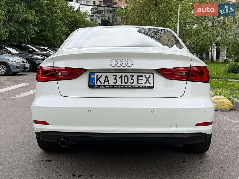 Седан Audi A3 2015 в Киеве