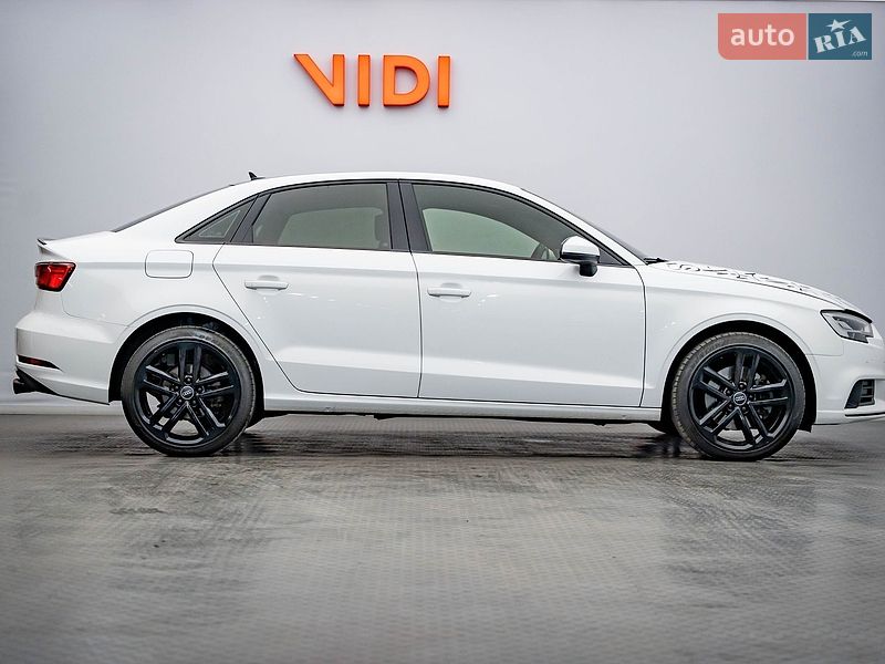 Седан Audi A3 2018 в Києві