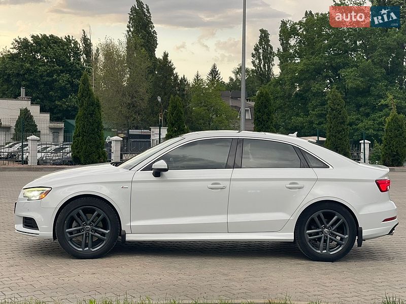 Седан Audi A3 2016 в Кременчуці