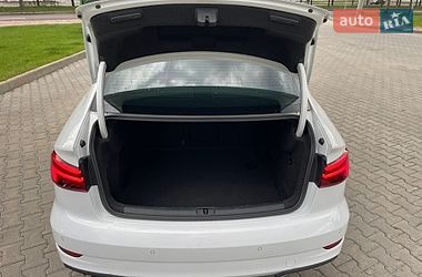 Седан Audi A3 2016 в Кременчуці