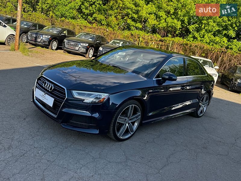 Седан Audi A3 2018 в Луцке