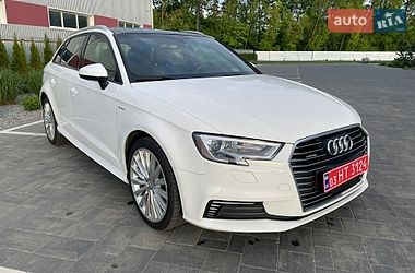 Хэтчбек Audi A3 2017 в Луцке