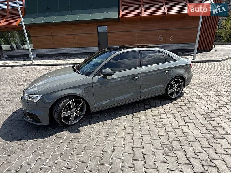 Седан Audi A3 2019 в Кривому Розі