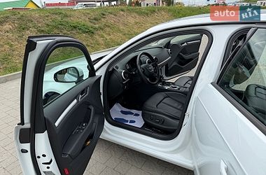 Хетчбек Audi A3 2015 в Стрию
