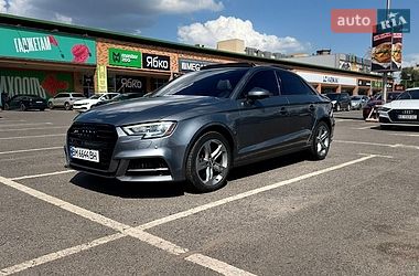 Седан Audi A3 2016 в Кривому Розі