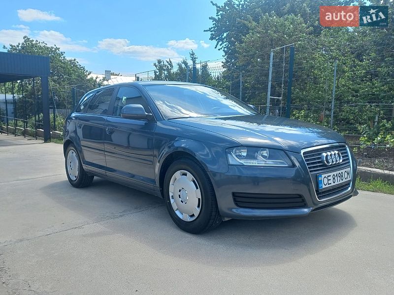 Хэтчбек Audi A3 2010 в Черновцах