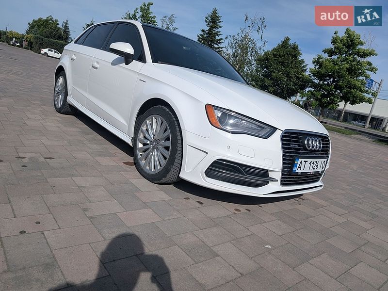 Хэтчбек Audi A3 2015 в Ивано-Франковске