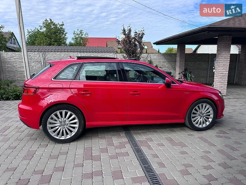 Хетчбек Audi A3 2017 в Вінниці