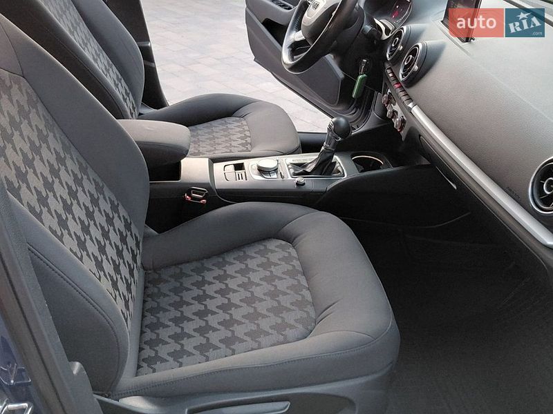 Хетчбек Audi A3 2014 в Бориславі