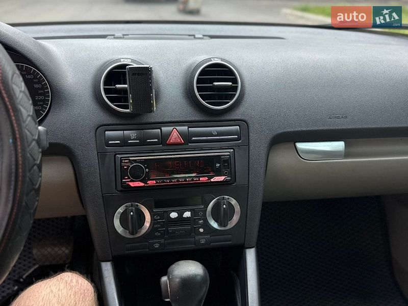 Хетчбек Audi A3 2004 в Слов'янську