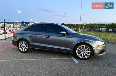 Седан Audi A3 2016 в Киеве
