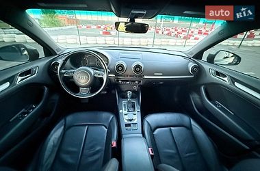 Седан Audi A3 2016 в Киеве