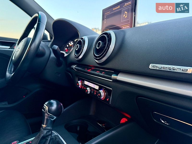 Седан Audi A3 2016 в Киеве