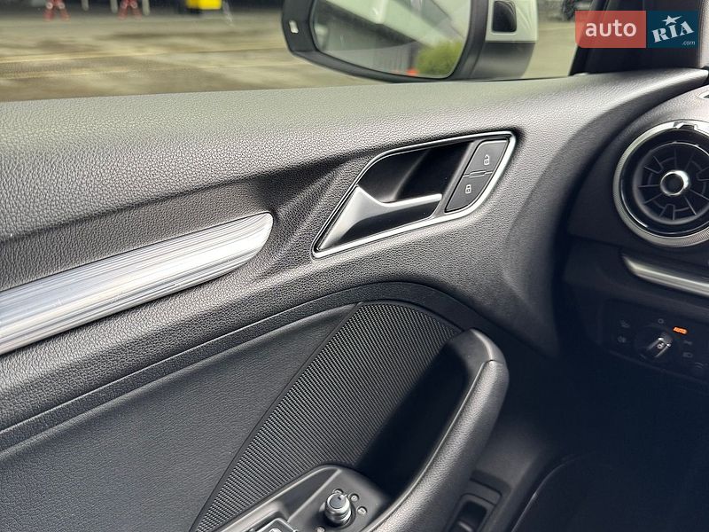 Седан Audi A3 2018 в Києві фото 15 Седан Audi A3 2018 в Києві